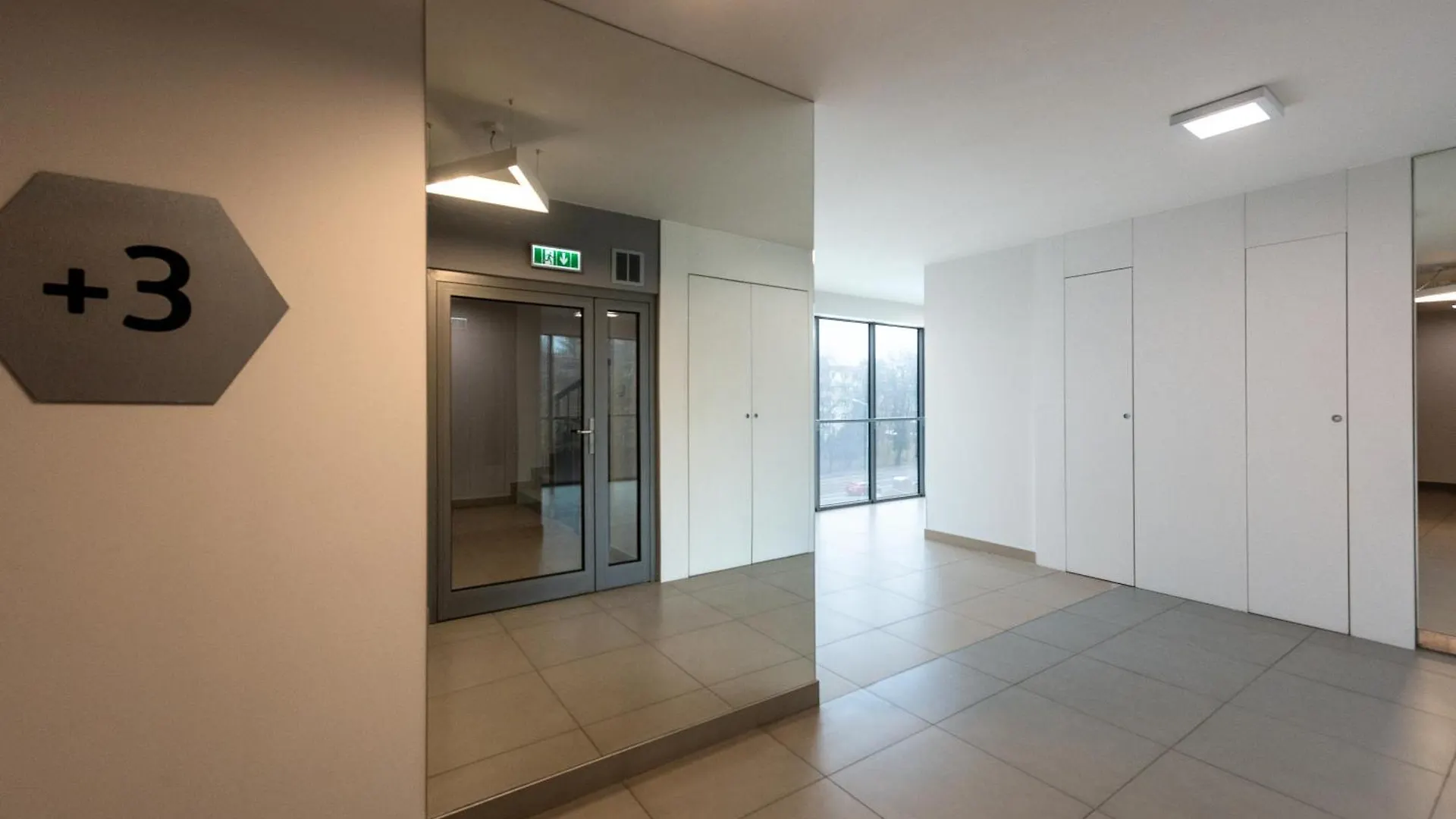 Apartment Blue Pearl 2 Rooms Down Town 4 Persons Balcony Free Parking Krakow