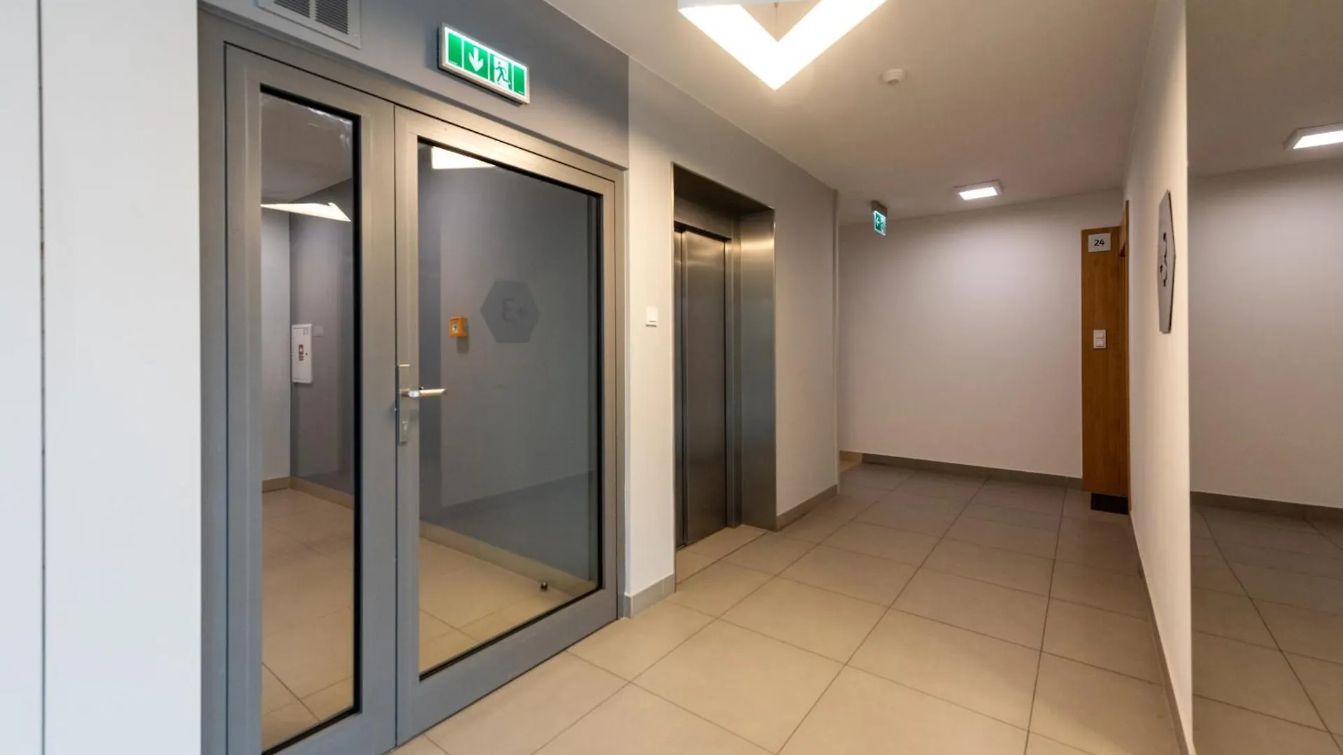 Apartment Blue Pearl 2 Rooms Down Town 4 Persons Balcony Free Parking Krakow Poland