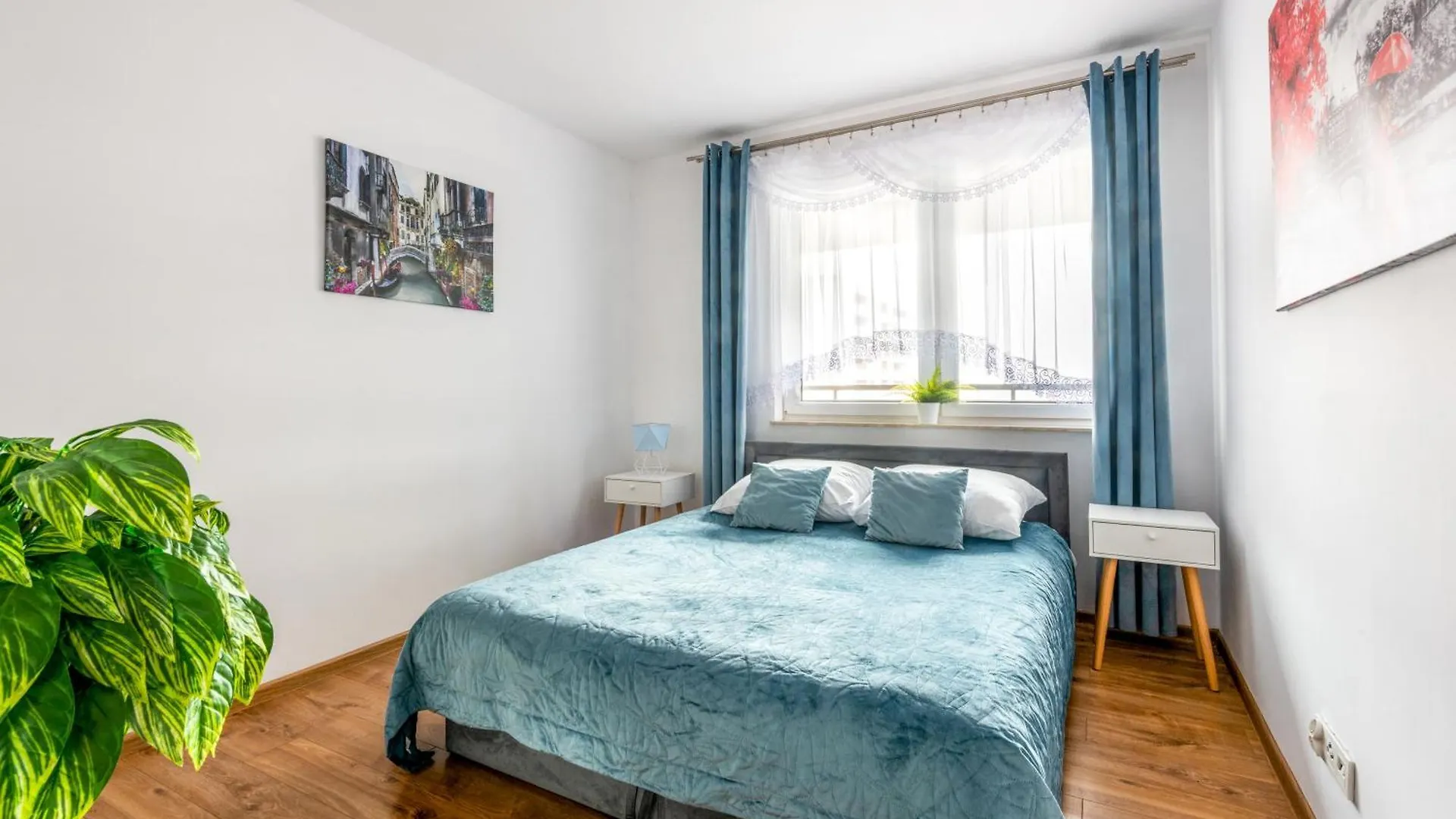 Apartment Blue Pearl 2 Rooms Down Town 4 Persons Balcony Free Parking Krakow Poland